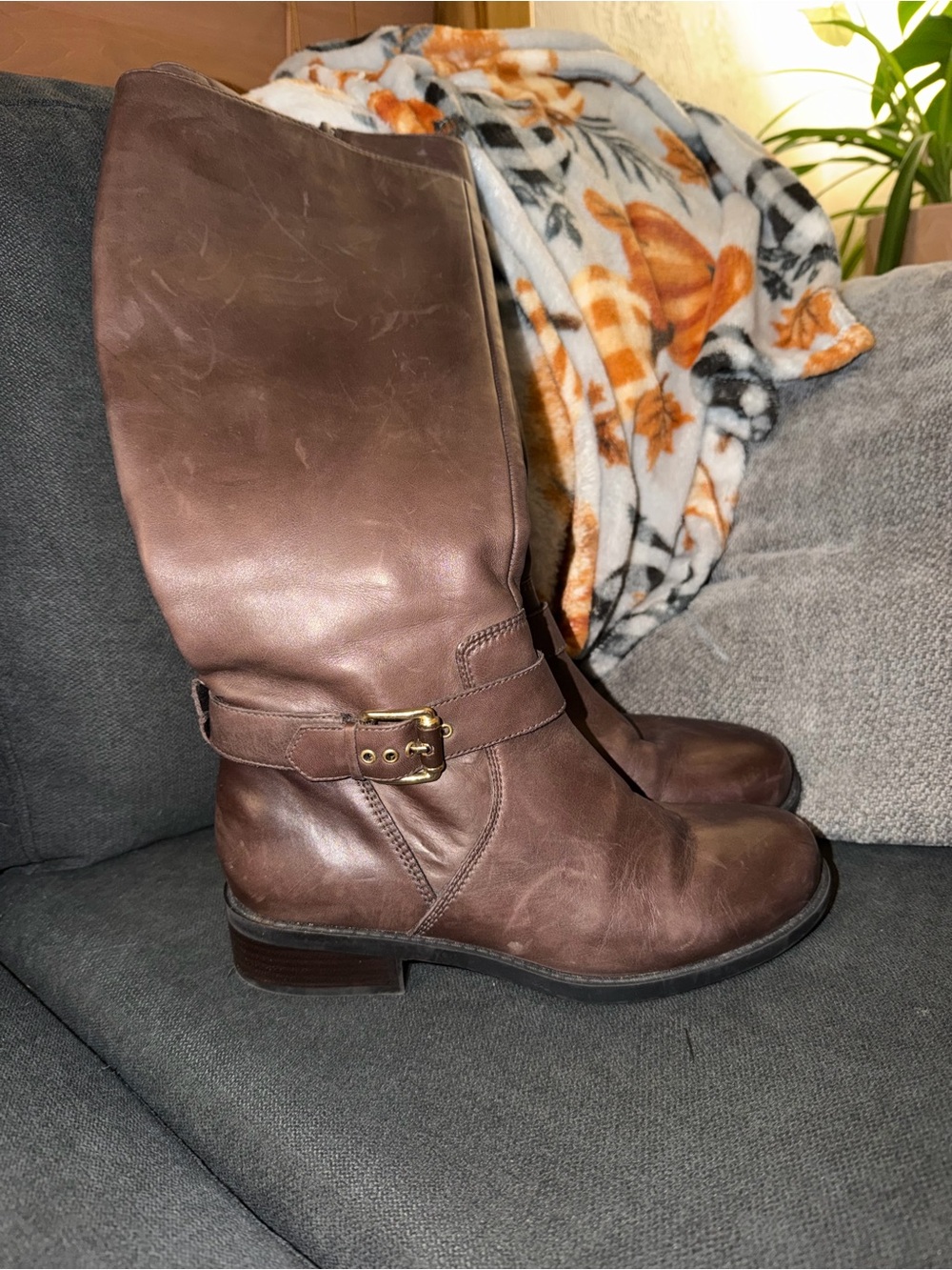 Brown Leather Knee High Riding Boots Size 6 Round Toe Buckle Strap Zip